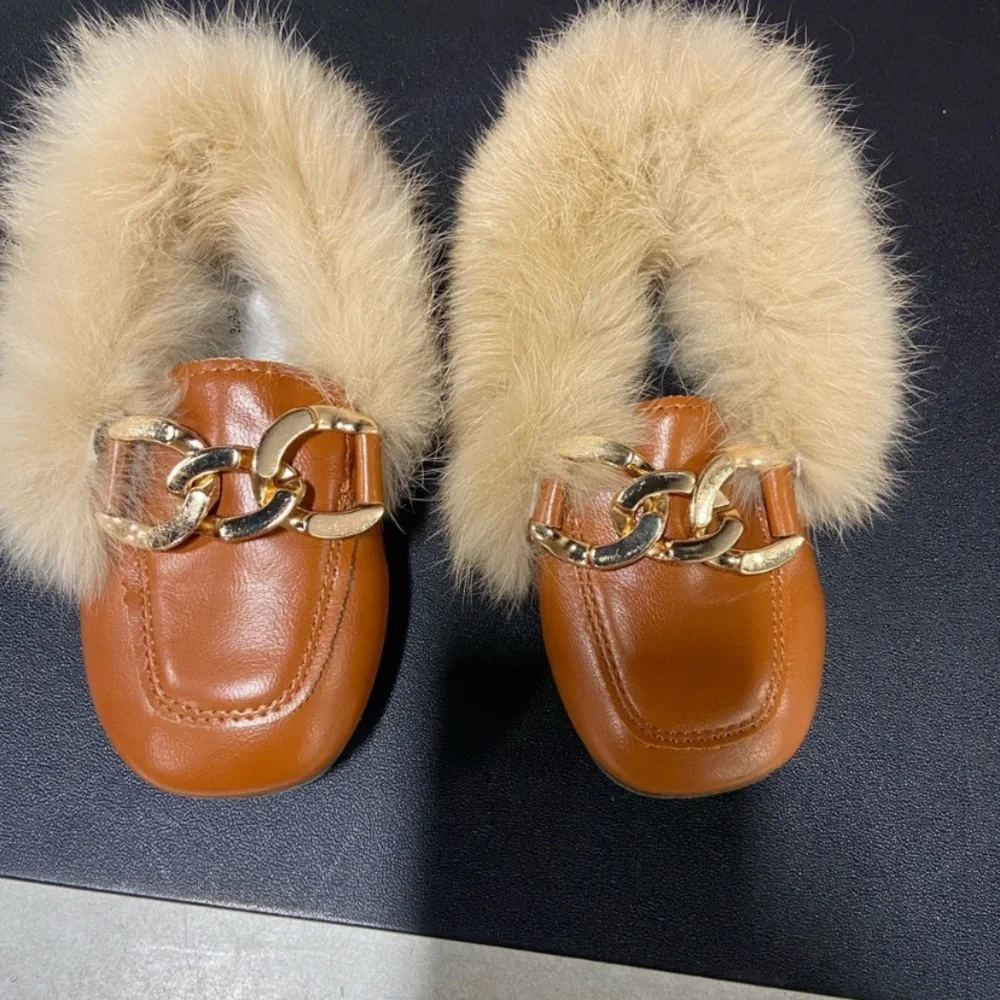 Adorable whisker color authentic rabbit Fur mules with gold chain size 2…